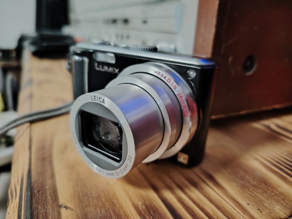 Aparat foto Panasonic Lumix DMC-TZ5