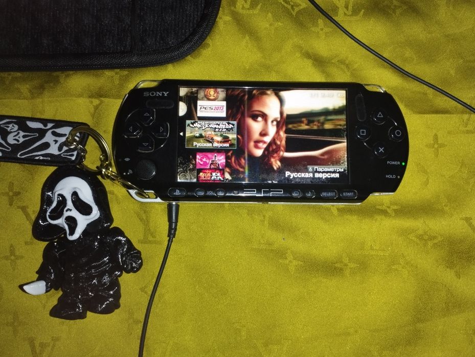 Assalom alekum Psp Sotiladi Original 3000 model
