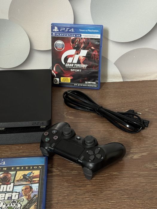 PlayStation 4 Slim