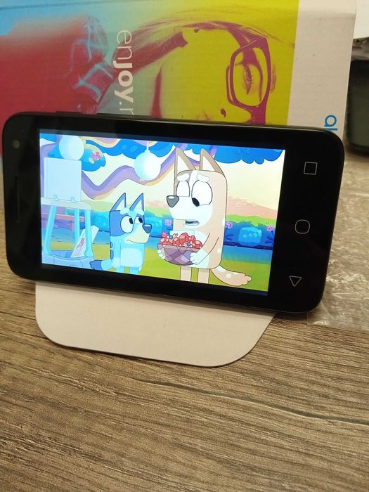 телефон като нов Alcatel 1E /4034X/ . Alcatel U3  смартфон