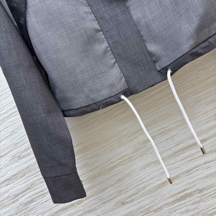 Пролетно яке LV