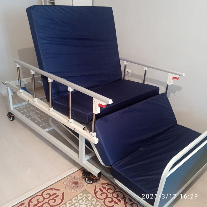 Медицинская кровать