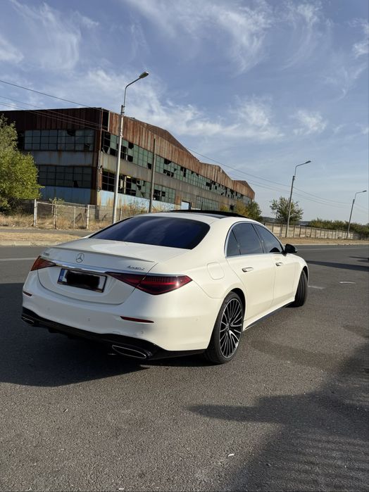 Mercedes-Benz S580 LONG 4MATIC V8 503CP  | 60.000Km | Masaj | Ventilație | Burmester 3D | E-Active Body | Nappa Exclusive | Distronic | 360°