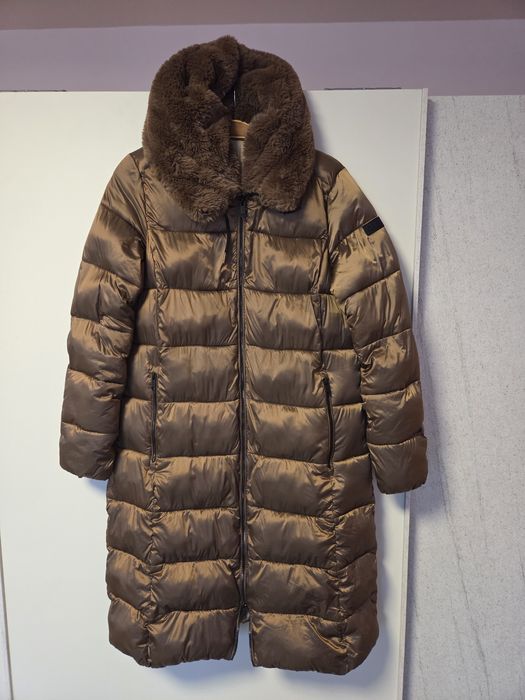 Ватирано яке с пухена качулка