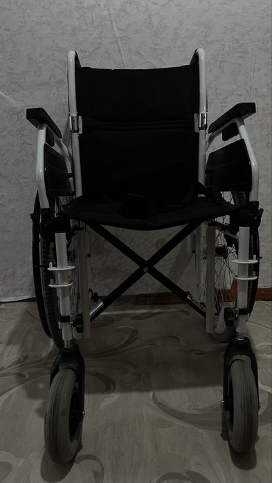 Коляска для инвалидов
