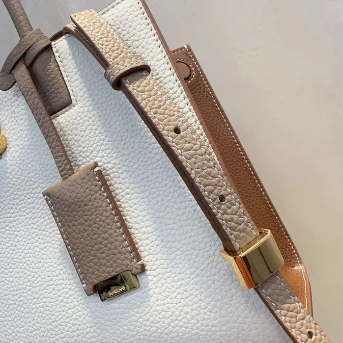 Geanta Burberry