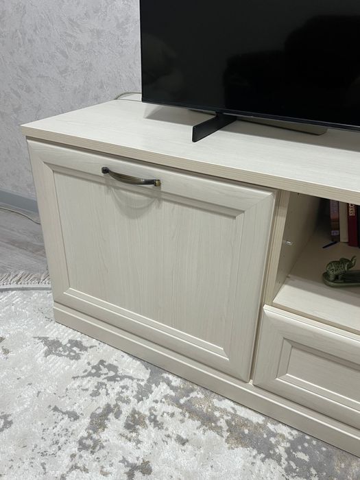 Тумба под телевизор
