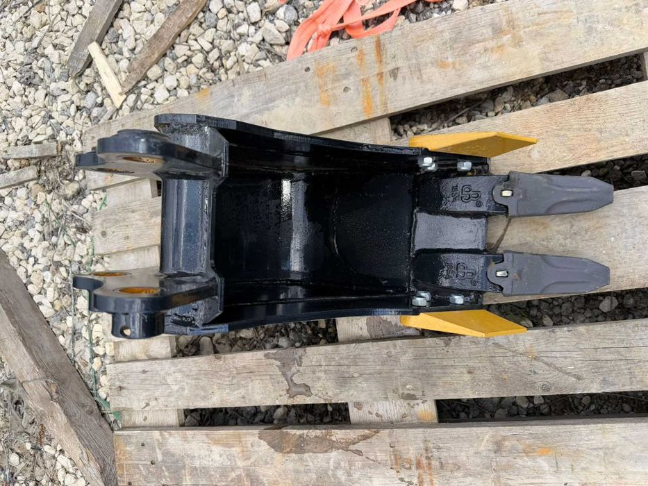 Кофа 20 см за мини багер