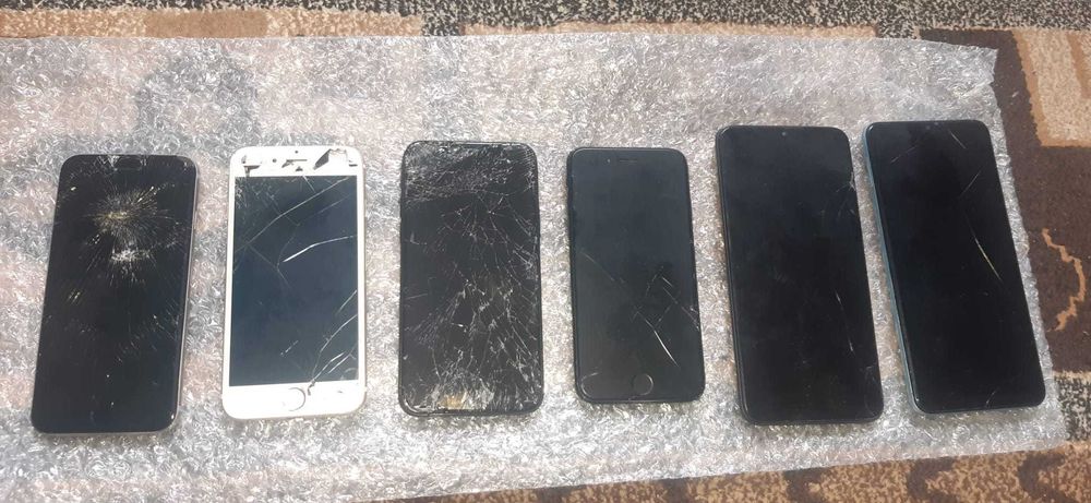 Telefoane defecte
