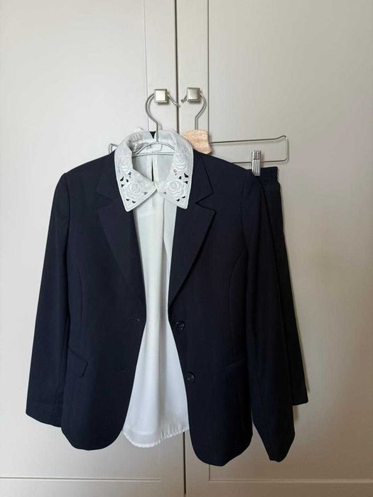 Школьный пиджак и рубашка 158