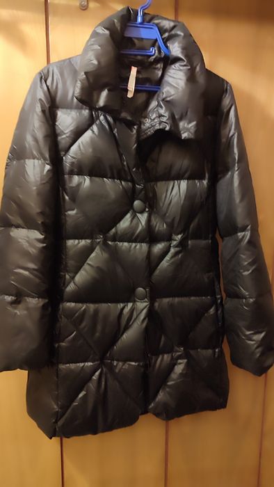 Продава дамски якета