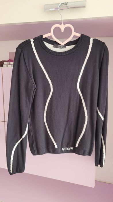 Много мек и удобен Пуловер Alessa