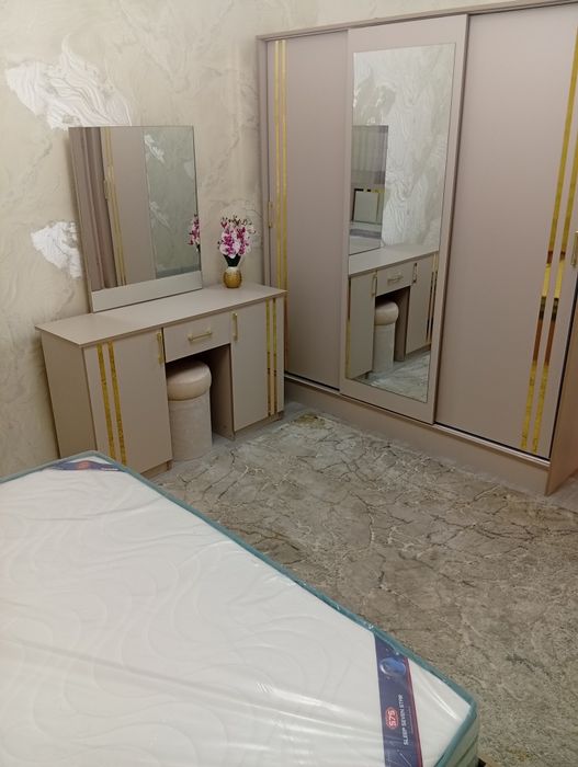 Военный городок аранча продается 3 комнатная квартира 1 этаж  середина