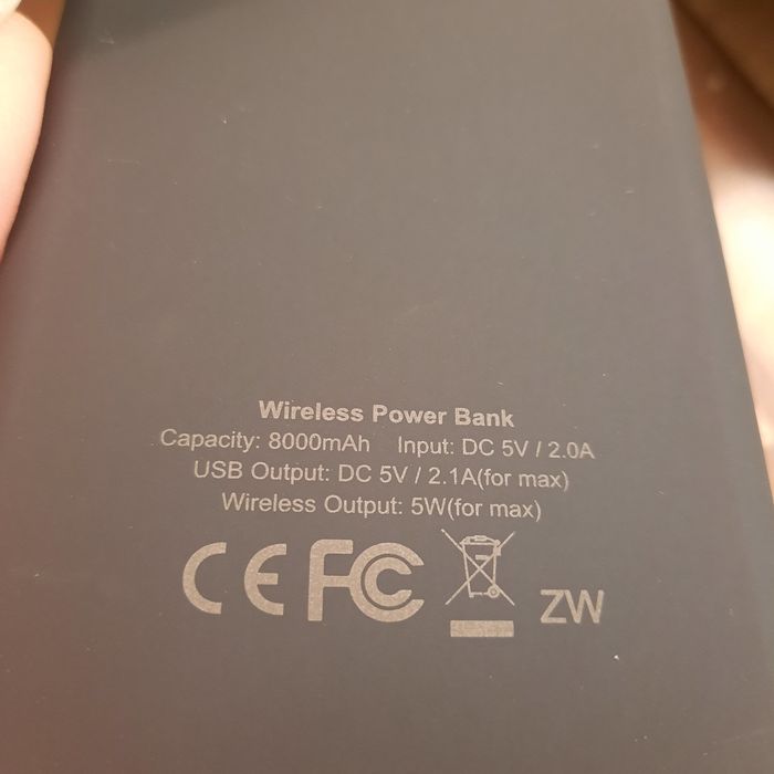 Външна батерия 8000 mah