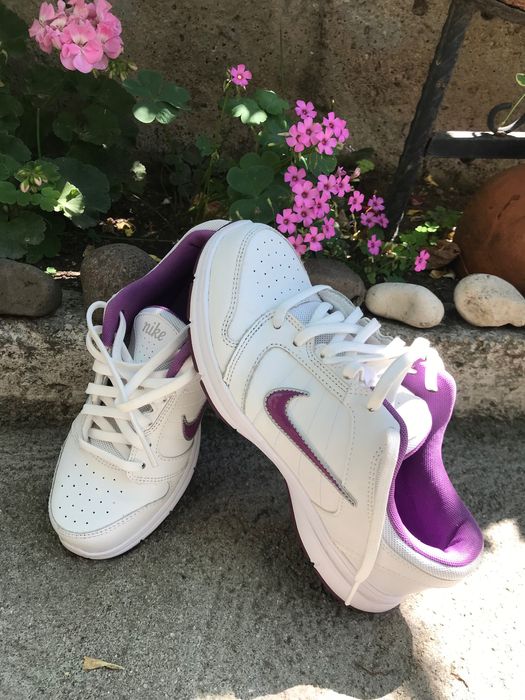 Нови оригинални маратонки