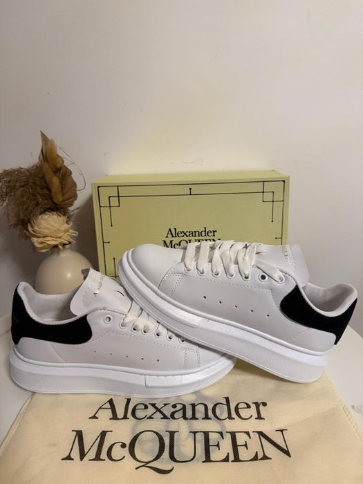 Adidasi Alexander McQueen Classic