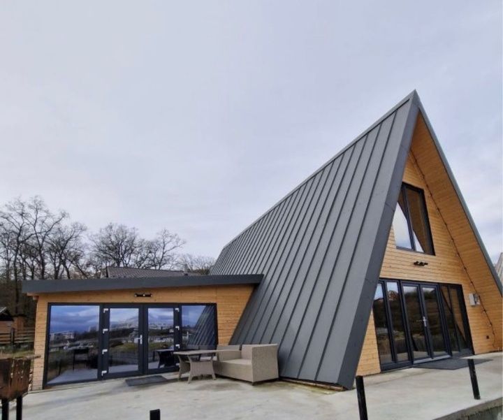 Vând cabane tip A frame