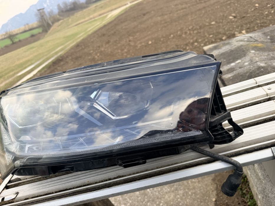 Десен фар за Skoda  Enyaq  iV