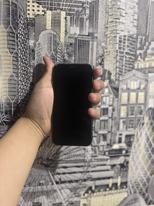 Айфон 11 (64Гб) АКБ 76%