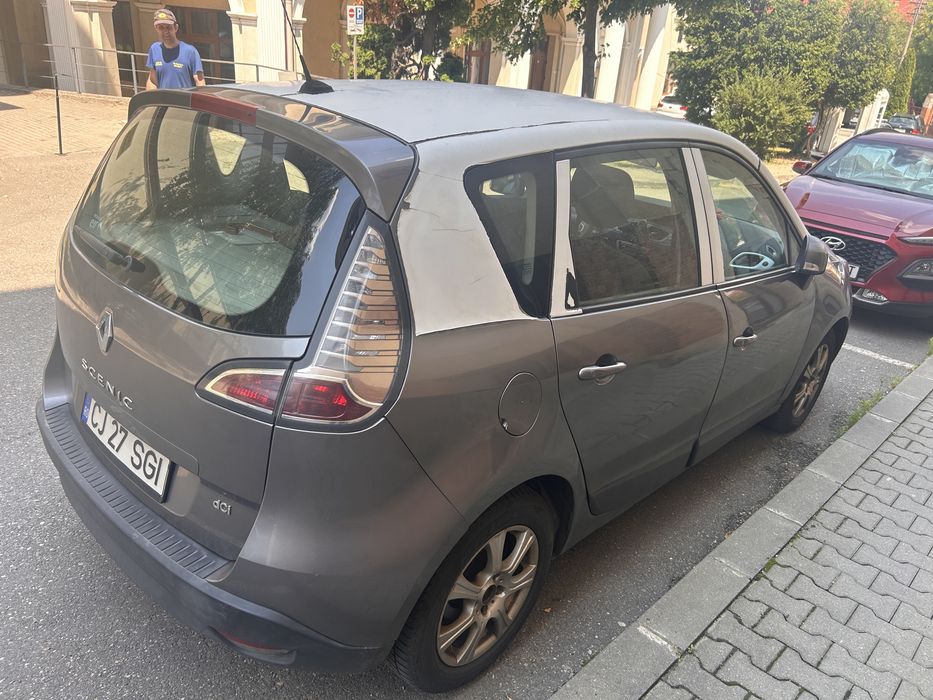 RENAULT Scenic 2012 — imagine 3
