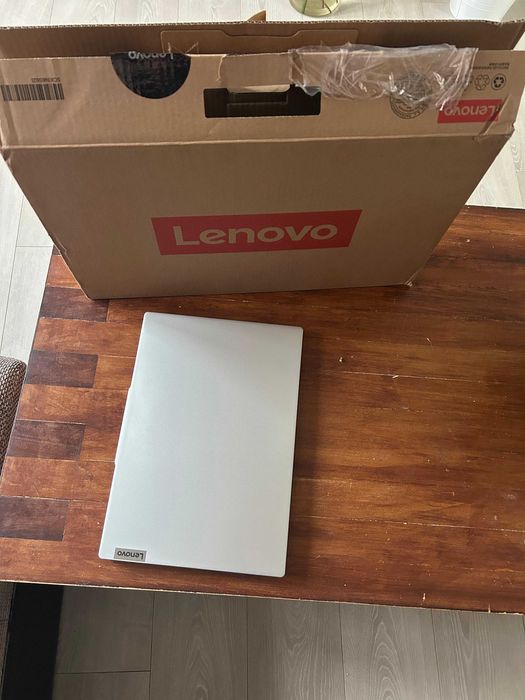 Laptop Lenovo IdeaPad Slim 5 15IRH9 i5-13420H 16GB RAM Ca NOU