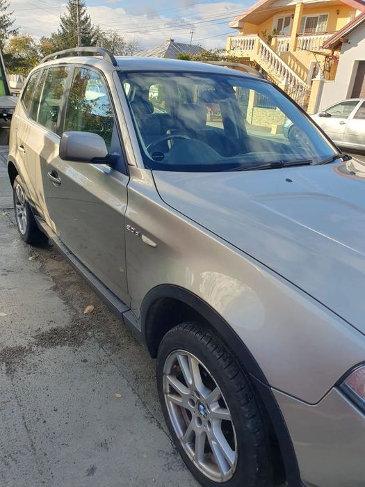 Dezmembrez BMW X3 E83 Facelift an 2007 motor 2.0 tdi 110 kw 150 cp cod motor 204D4 M47 fata completa bara fata spate capota motor aripa stanga dreapta oglinda oglinzi far stanga dreapta tragher complet lampa stop tripla spate cu led dezmembrari piese auto