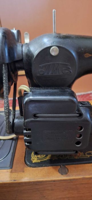 Електрическа шевна машина