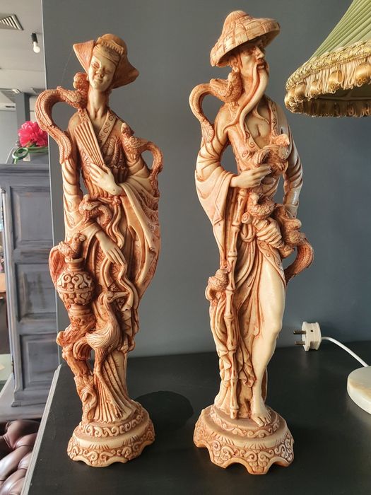 Лот от 2 статуетки в Отлично състояние !