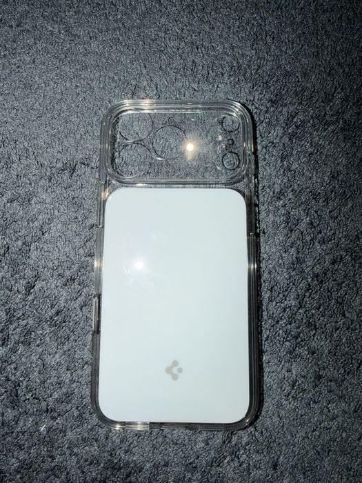 SPIGEN кейс за iPhone 17 PRO MAX