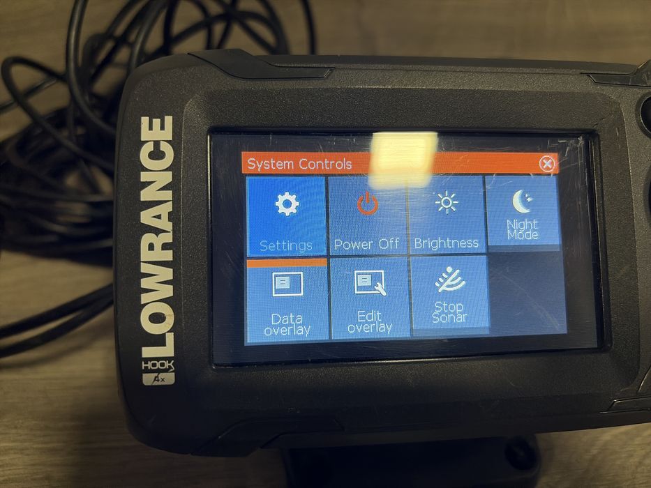 Sonar Lowrance hook 4x