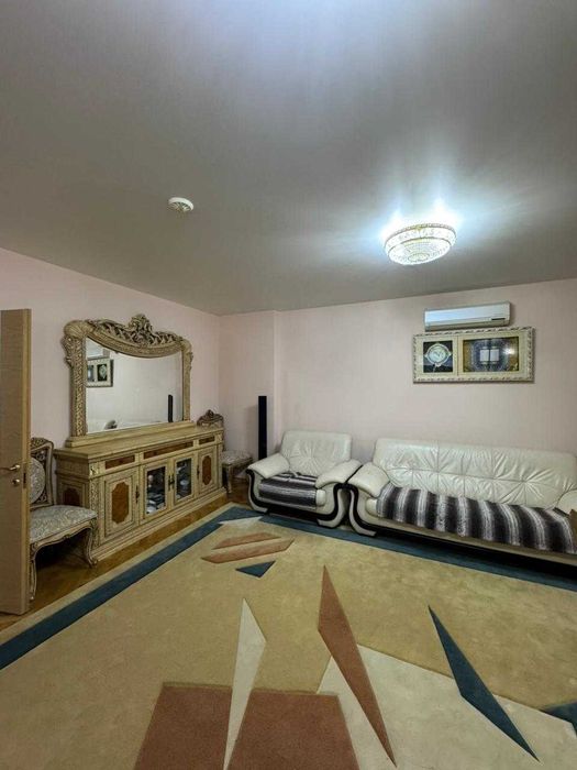 Продам квартиру центре городе