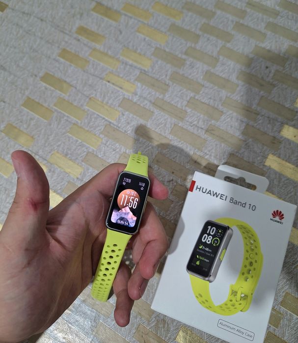 HUAWEI Band 10 watch