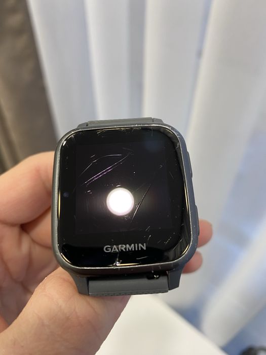 Смарт часы Garmin Venu sq