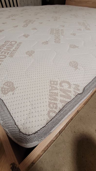 Спалня с матрак с повдигащ механизъм 160/200