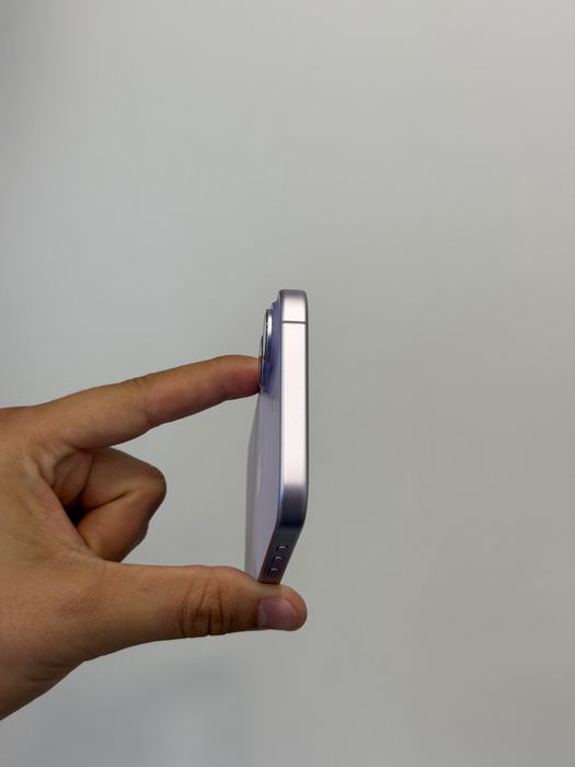 Перфектен iPhone 17 - 38 цикъла + застраховка