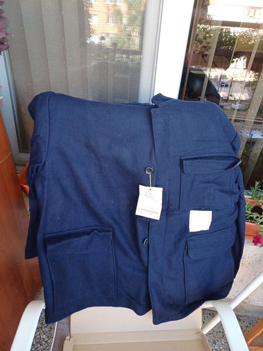 Спешно  продавам работно облекло