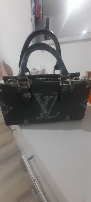 Продам сумочку кожанная