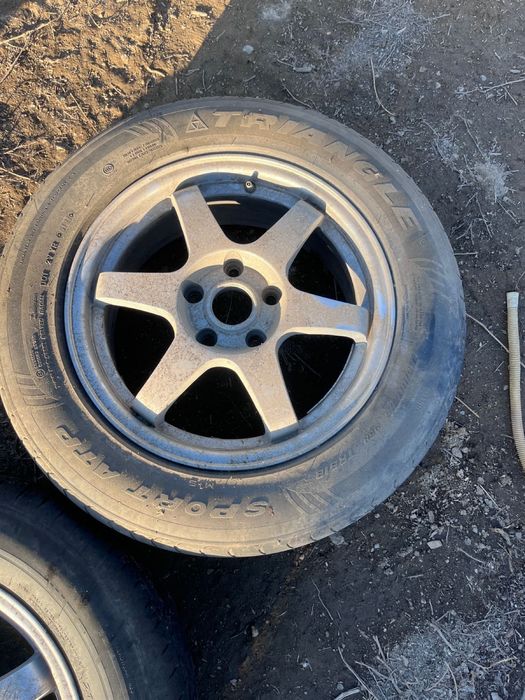 Продам покрышка с диском