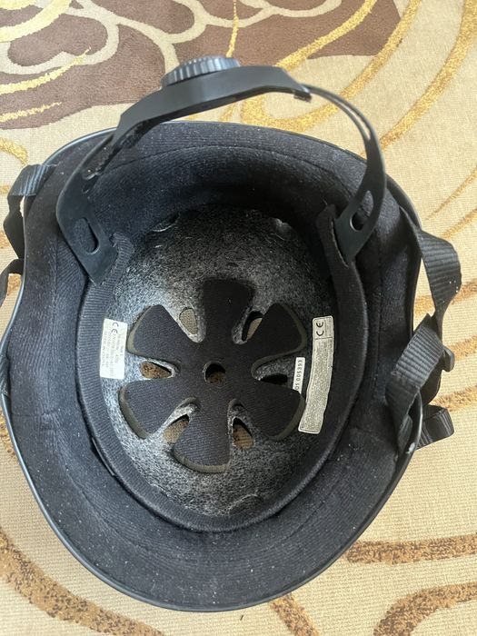 Продам шлем roces