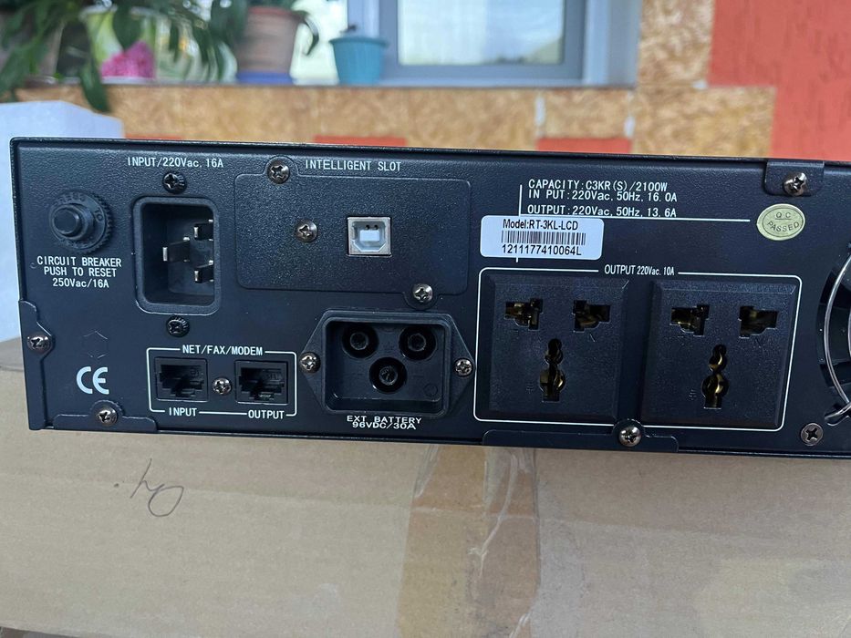 ИБП (ups)  2100w, SVC RT-3KL-LCD 3kVA