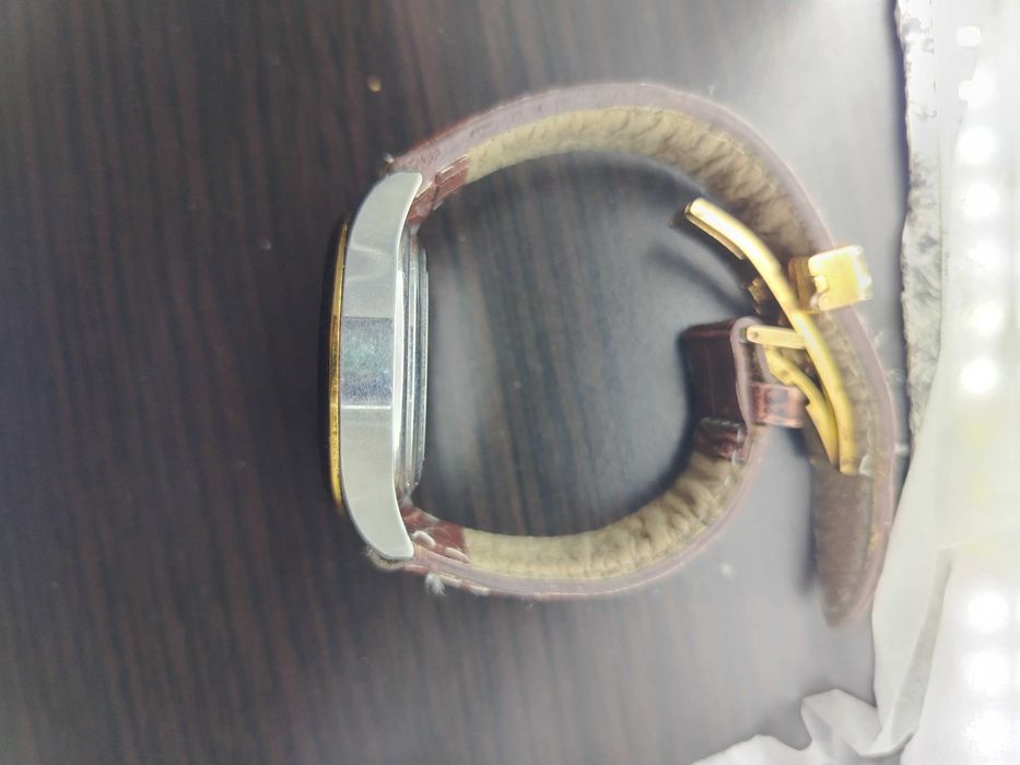 Продавам Часовник  Longines