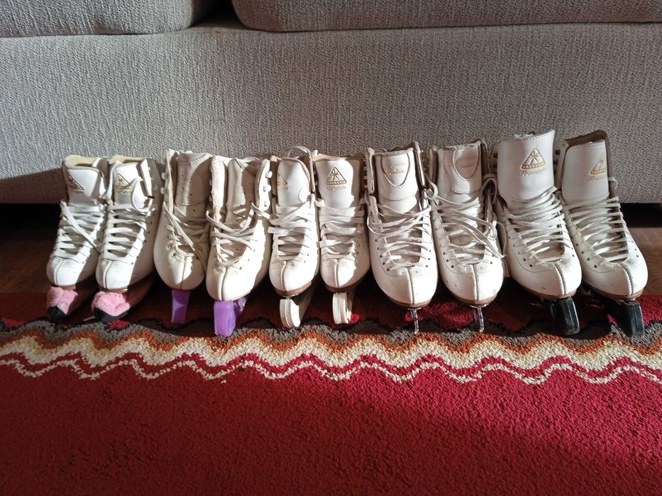 Patine artistice profesionale Jackson și Edea