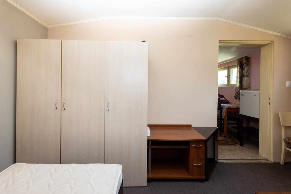 Дава се под наем Едностаен апартамент в София, 7-ми 11-ти километър - 40 кв.м за 306 € - Снимка #2