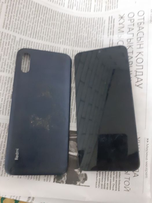 Продам на запчясть редми 9 а
