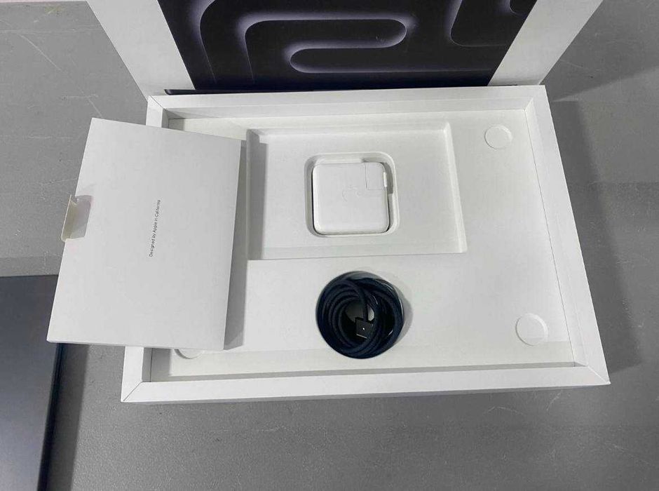 Macbook Pro m4 | 100% yomkost| Full Box