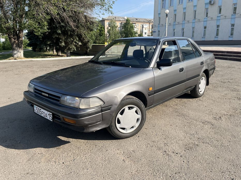 Тойота Карина ll 1988г