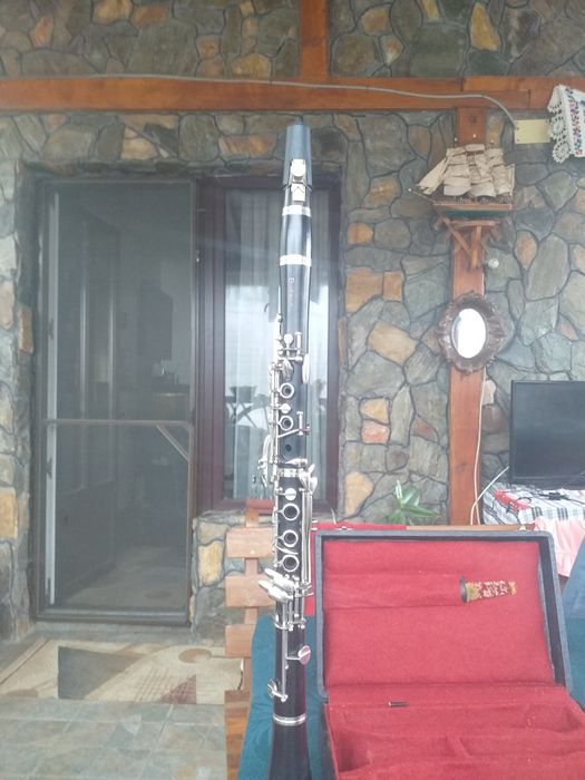 Vând clarinet 200 lei