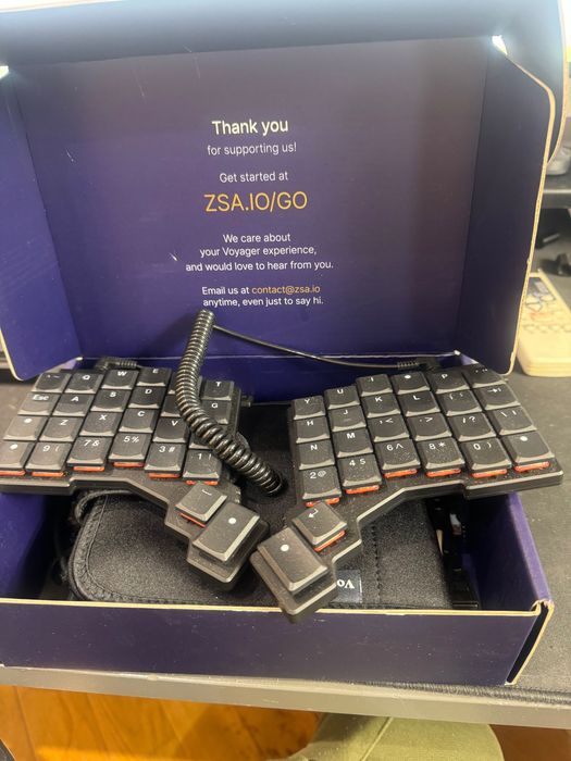 Split keyboard ZSA Voyager