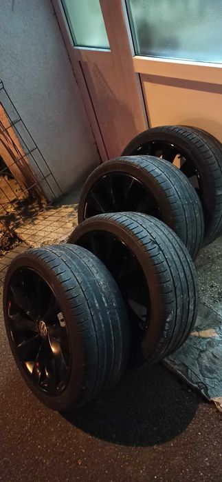 Vând Jante aliaj VW Interlagos pe 18 cu anvelope de vara 235/40/R18