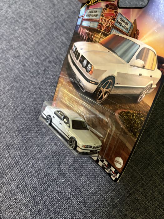 HotWheels BMW E34